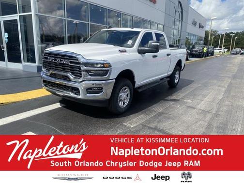 2025 RAM 2500 Tradesman Crew Cab 4x4 6'4' Box