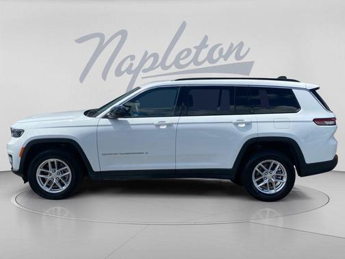 Bright White Clearcoat 2024 Jeep Grand Cherokee L Laredo