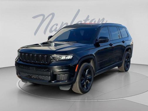 Diamond Black Crystal Pearlcoat 2023 Jeep Grand Cherokee L Altitude