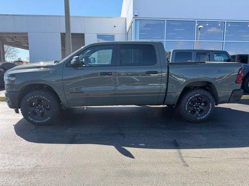 2026 RAM 1500 Warlock Crew Cab 4x4 5'7' Box