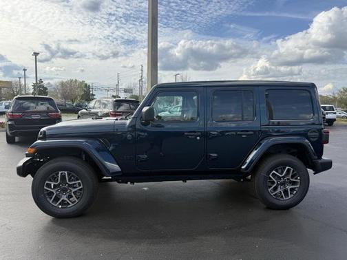 2025 Jeep Wrangler 4-Door Sahara 4x4