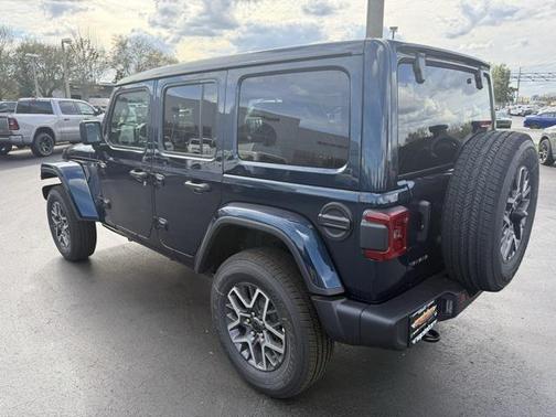 2025 Jeep Wrangler 4-Door Sahara 4x4