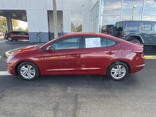 2019 Hyundai ELANTRA SEL