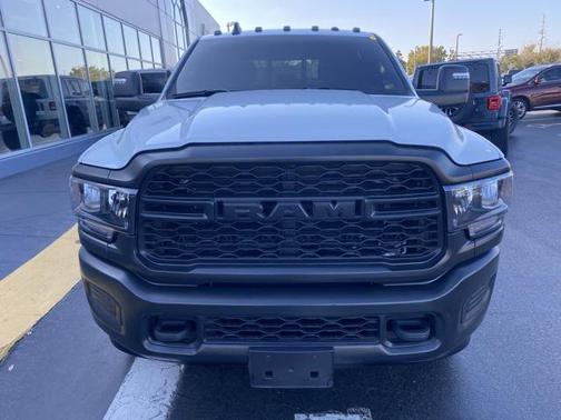 2024 RAM 2500 Tradesman Crew Cab 4x4 6'4' Box