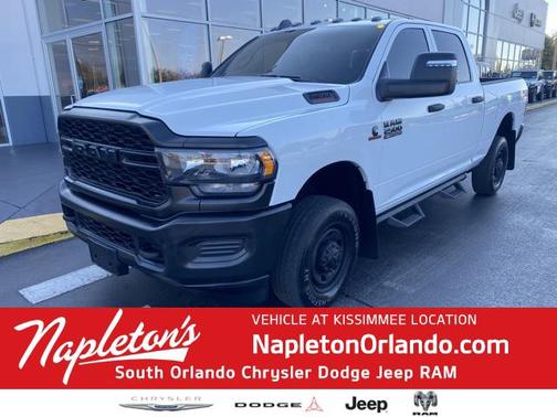 2024 RAM 2500 Tradesman Crew Cab 4x4 6'4' Box