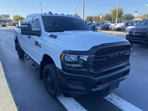 2024 RAM 2500 Tradesman Crew Cab 4x4 6'4' Box