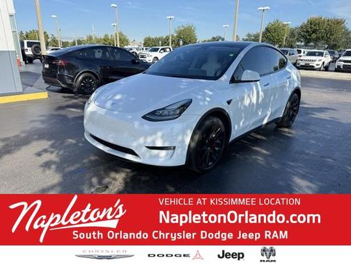 2022 Tesla Model Y Long Range Dual Motor All-Wheel Drive