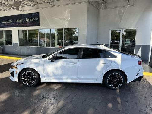 2023 Kia K5 GT-Line