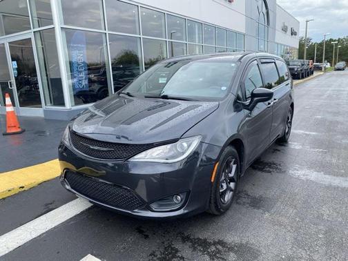 2019 Chrysler Pacifica Touring Plus