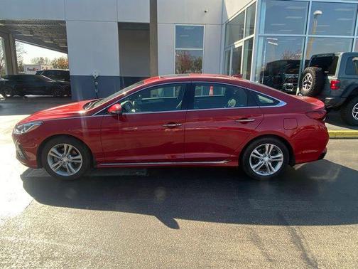 2019 Hyundai SONATA Sport