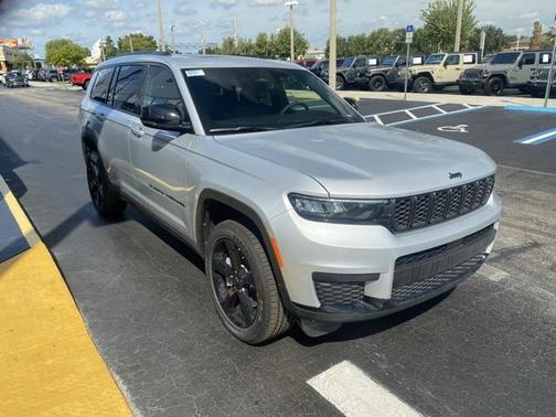 2025 Jeep Grand Cherokee L Altitude