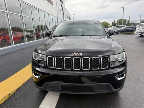 2018 Jeep Grand Cherokee Laredo E