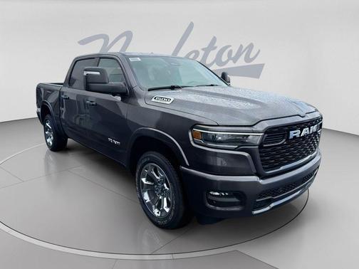 Granite Crystal Metallic Clearcoat 2026 RAM 1500 Big Horn/Lone Star