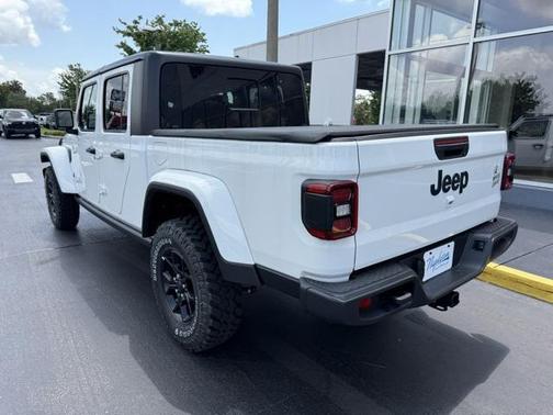 2025 Jeep Gladiator Willys