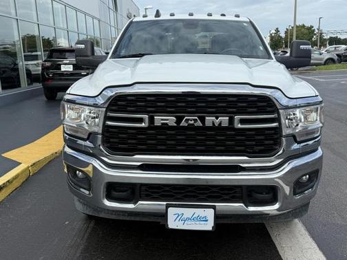 2024 RAM 3500 Big Horn Crew Cab 4x4 8' Box