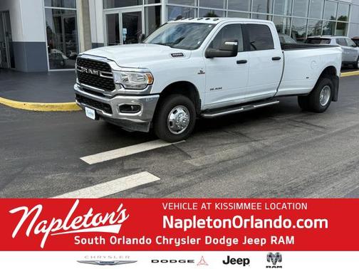 2024 RAM 3500 Big Horn Crew Cab 4x4 8' Box