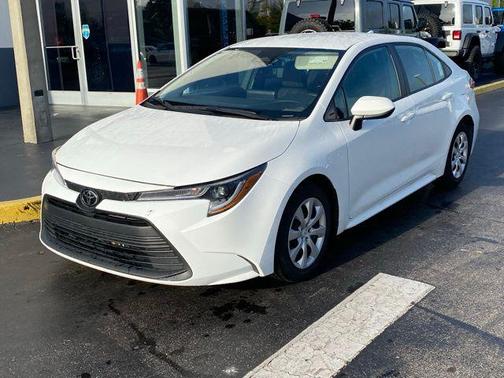 Ice Cap 2024 Toyota Corolla LE