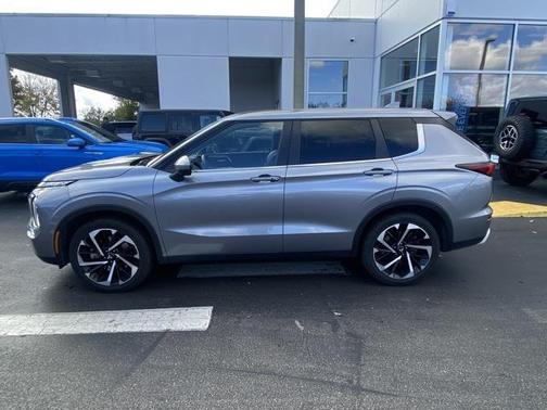 2024 Mitsubishi Outlander SE 2.5 2WD