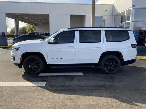 2023 Jeep Wagoneer Series II Carbide 4x2