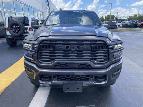 2025 RAM 2500 Big Horn Crew Cab 4x4 6'4' Box