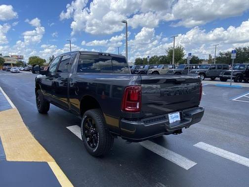 2025 RAM 2500 Big Horn Crew Cab 4x4 6'4' Box