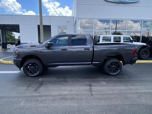 2025 RAM 2500 Big Horn Crew Cab 4x4 6'4' Box