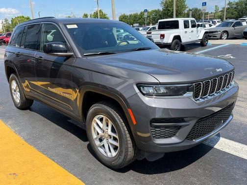 Baltic Gray Metallic Clearcoat 2026 Jeep Grand Cherokee Altitude