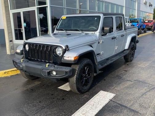Silver Zynith Clearcoat 2022 Jeep Gladiator Altitude 4x4