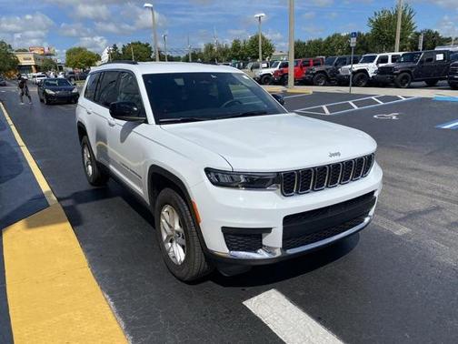 2025 Jeep Grand Cherokee L Laredo