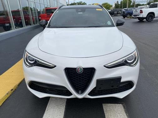 2022 Alfa Romeo Stelvio Ti