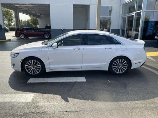 2020 Lincoln MKZ Standard