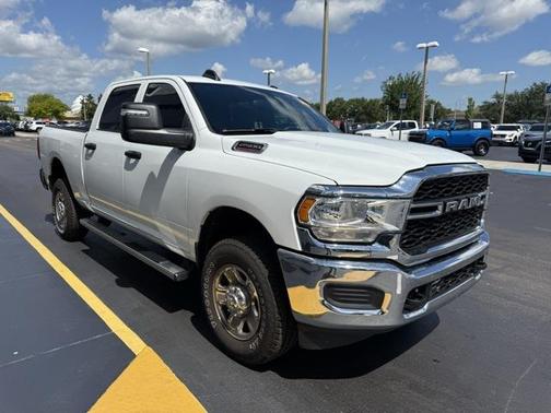 2024 RAM 2500 Tradesman Crew Cab 4x4 6'4' Box