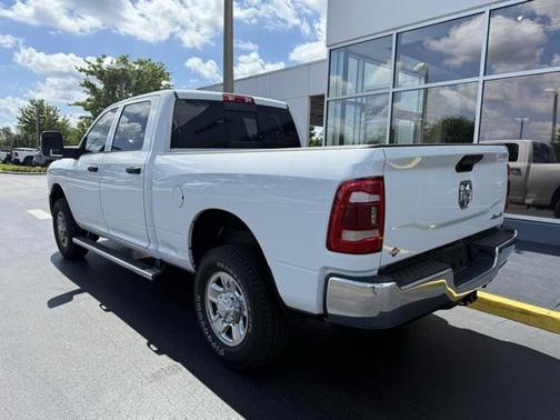 2024 RAM 2500 Tradesman Crew Cab 4x4 6'4' Box