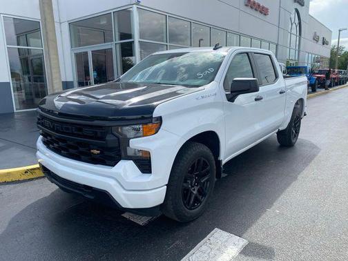 Summit White 2023 Chevrolet Silverado 1500 Custom