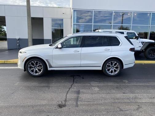 2023 BMW X7 xDrive40i
