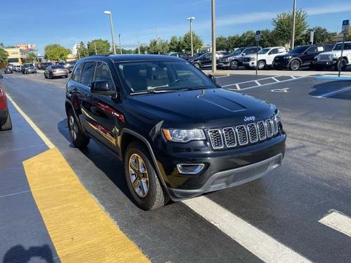 2020 Jeep Grand Cherokee Laredo