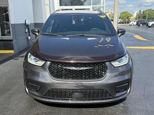 2021 Chrysler Pacifica Touring