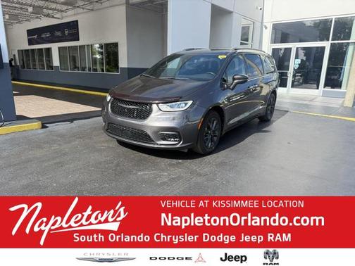 2021 Chrysler Pacifica Touring
