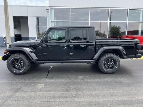 2025 Jeep Gladiator Willys