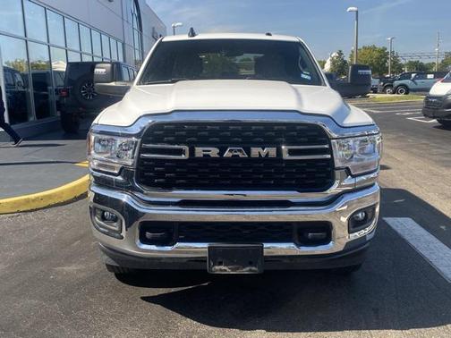 2024 RAM 2500 Big Horn Crew Cab 4x4 8' Box