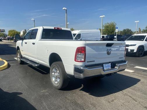 2024 RAM 2500 Big Horn Crew Cab 4x4 8' Box