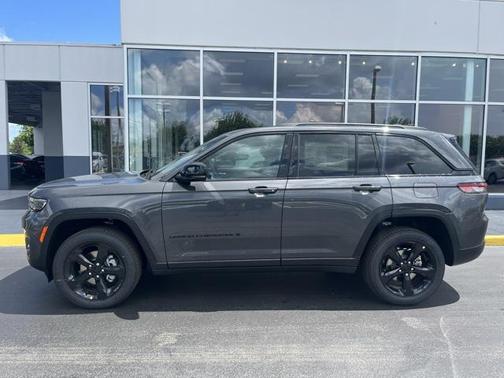 2025 Jeep Grand Cherokee Altitude