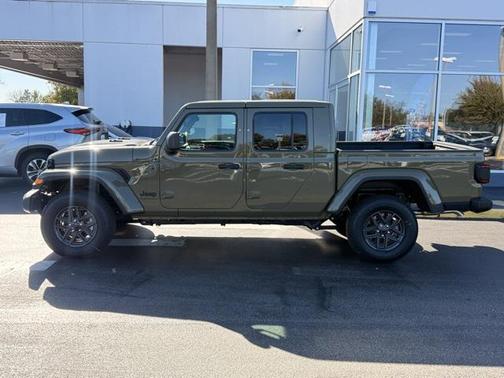 2026 Jeep Gladiator Sport S