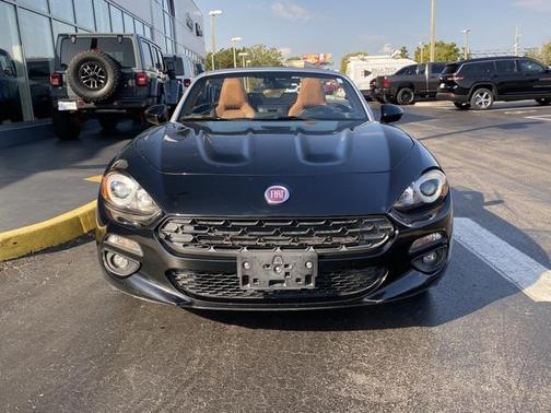 2017 FIAT 124 Spider Base
