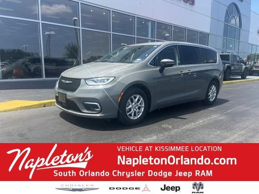 2023 Chrysler Pacifica Touring L