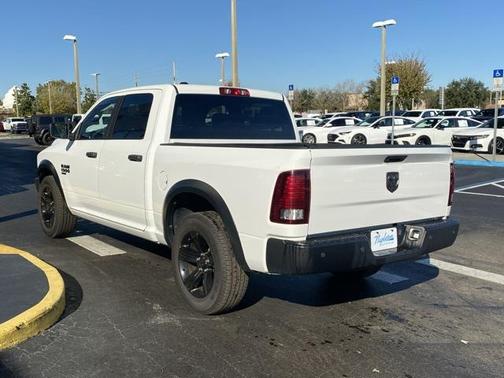 2024 RAM 1500 Classic Warlock Crew Cab 4x2 5'7' Box