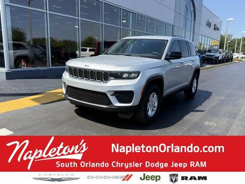 2022 Jeep Grand Cherokee Laredo