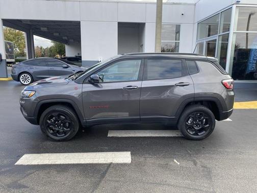 2023 Jeep Compass Trailhawk
