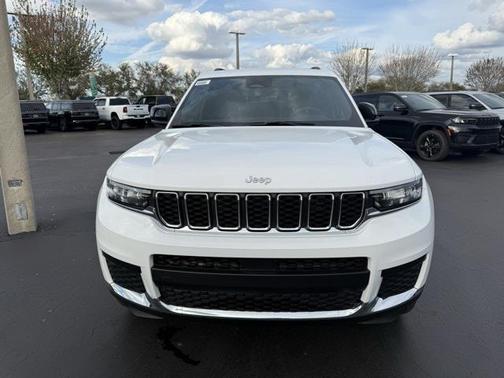 2025 Jeep Grand Cherokee L Laredo