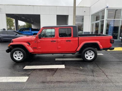 2023 Jeep Gladiator Sport S